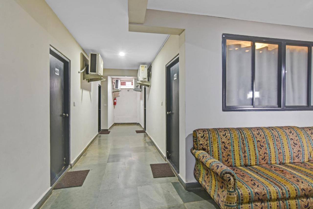 Capital O 86047 Hotel Sunview Cortalim Εξωτερικό φωτογραφία